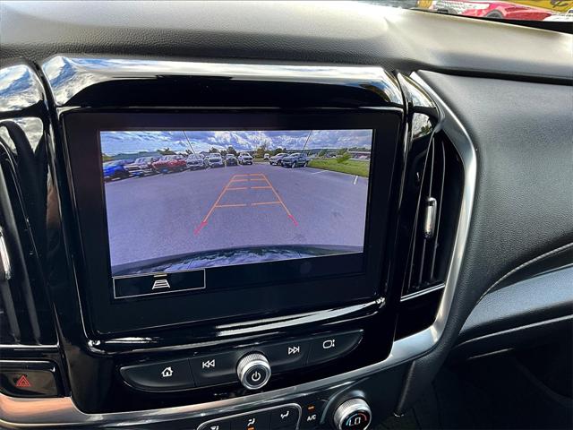 2023 Chevrolet Traverse AWD LT Leather