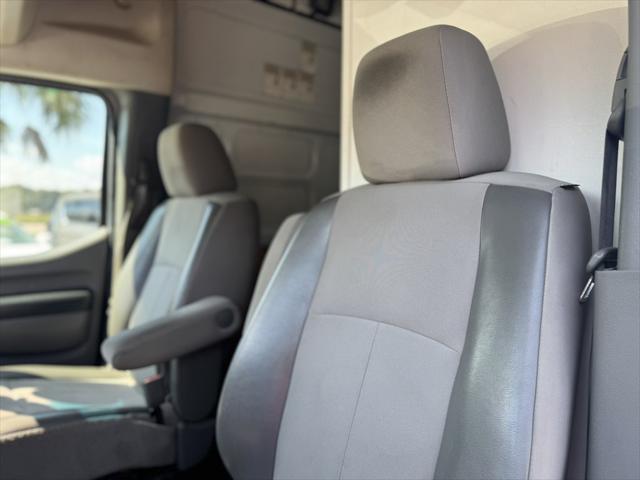 2014 Nissan 2500 S V6