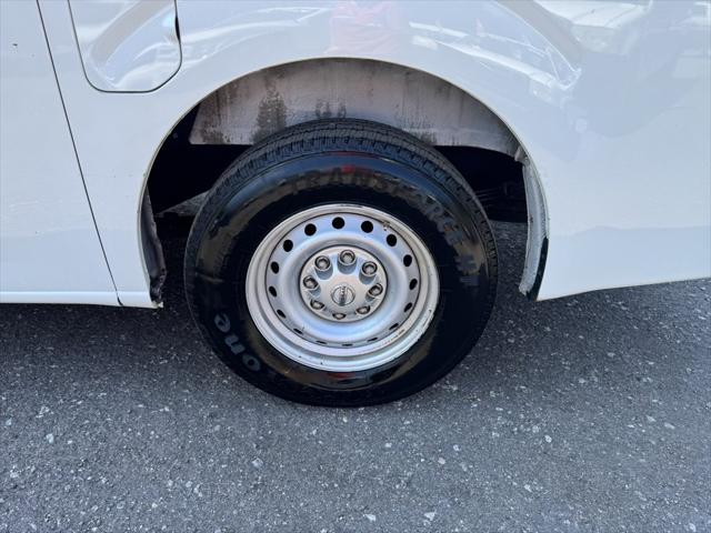 2014 Nissan 2500 S V6