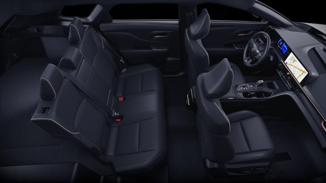 2025 Toyota Crown Signia XLE