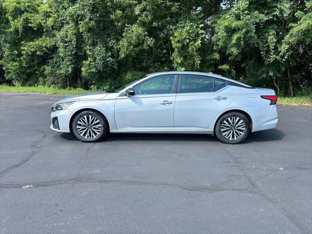 2024 Nissan Altima SV FWD for sale in Waverly, OH