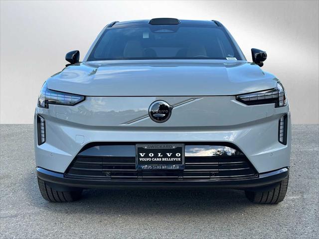 2025 Volvo X 90 Plus, Twin Motor Performance, Fully electric, 7 Seats