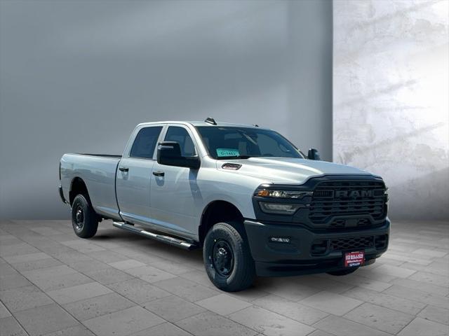 2026 RAM Ram 2500 RAM 2500 TRADESMAN CREW CAB 4X4 8 BOX