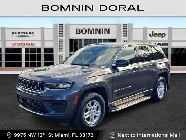 2022 Jeep Grand Cherokee Laredo 4x4