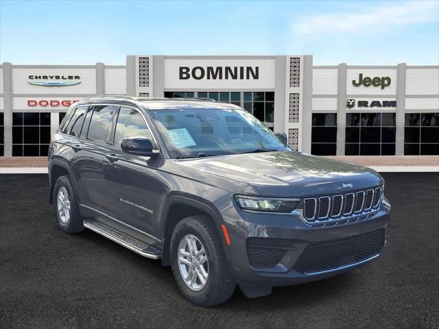 2022 Jeep Grand Cherokee Laredo 4x4