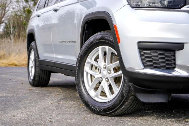 2022 Jeep Grand Cherokee L Laredo 4x4 2022 Jeep Grand Cherokee L Laredo 4x4