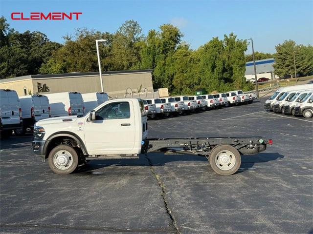 2026 RAM Ram 5500 Chassis Cab RAM 5500 TRADESMAN CHASSIS REGULAR CAB 4X4 84 CA 2026 RAM Ram 5500 Chassis Cab RAM 5500 TRADESMAN CHASSIS REGULAR CAB 4X4 84 CA