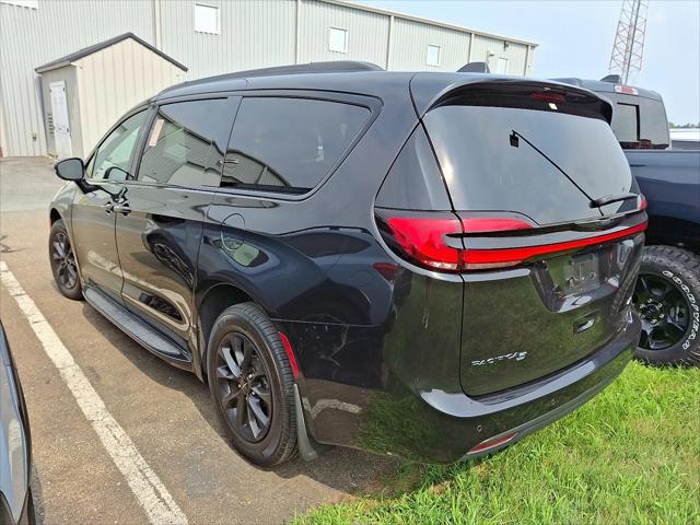 2021 Chrysler Pacifica Touring L AWD