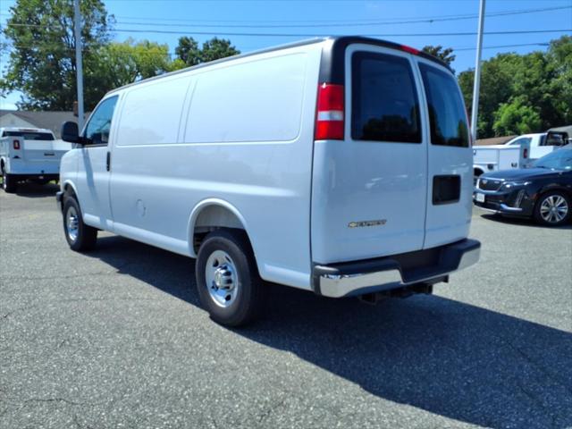 2025 Chevrolet Express Cargo Van RWD 2500 Regular Wheelbase WT