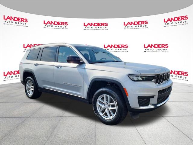 2023 Jeep Grand Cherokee L Laredo 4x4