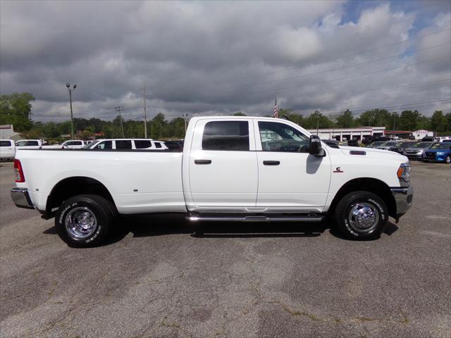 2024 RAM 3500 Tradesman Crew Cab 4x4 8 Box 2024 RAM 3500 Tradesman Crew Cab 4x4 8 Box