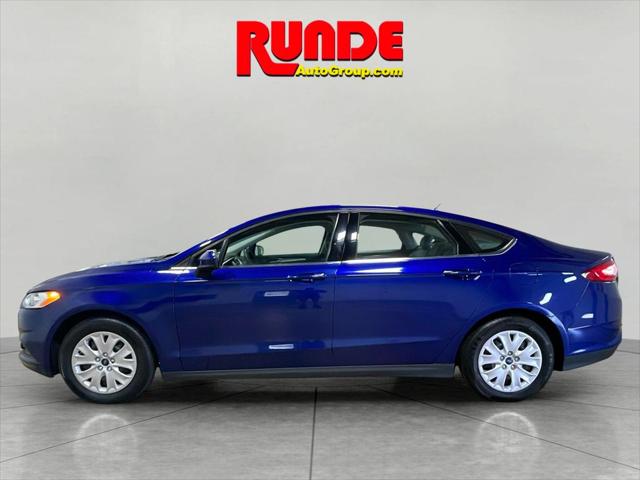 2013 Ford Fusion S