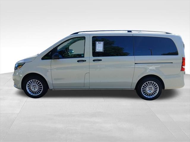 2023 Mercedes-Benz Metris Passenger