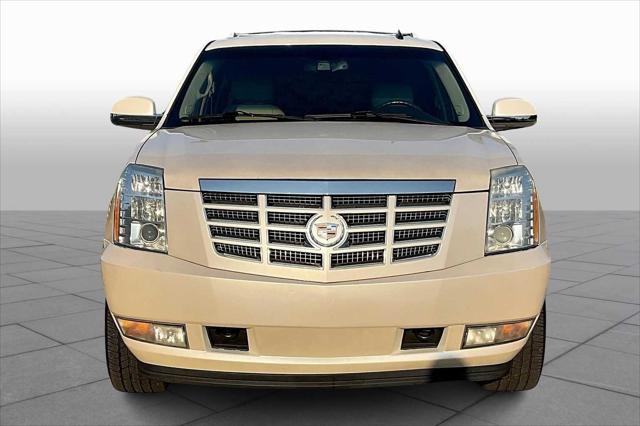 2012 Cadillac Escalade Luxury