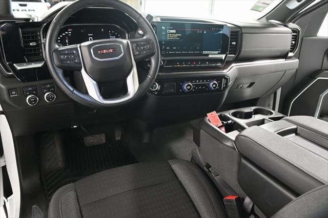 2024 GMC Sierra 1500 4WD Crew Cab Standard Box Elevation
