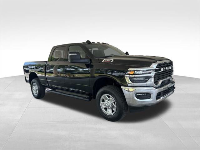 2025 RAM 2500 Tradesman Crew Cab 4x4 64 Box