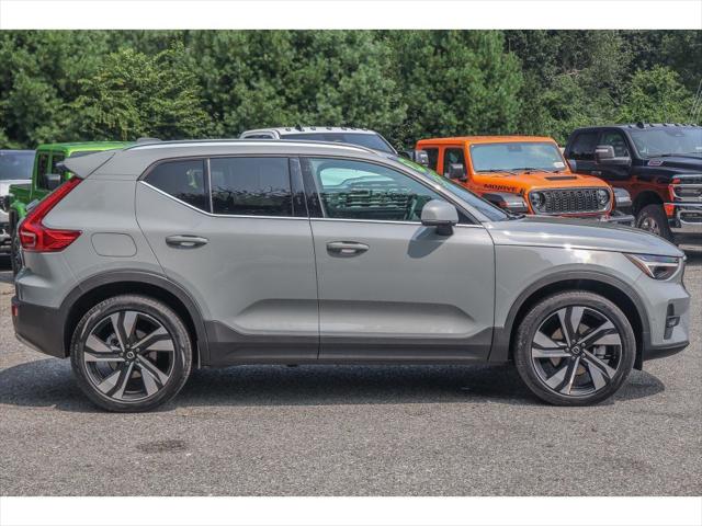 2024 Volvo XC40 B5 Ultimate Bright Theme 2024 Volvo XC40 B5 Ultimate Bright Theme