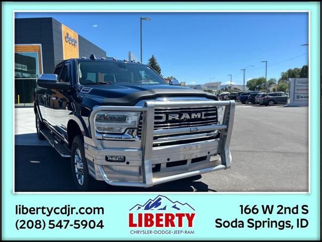 2022 RAM 3500 Laramie Crew Cab 4x4 8 Box 2022 RAM 3500 Laramie Crew Cab 4x4 8 Box