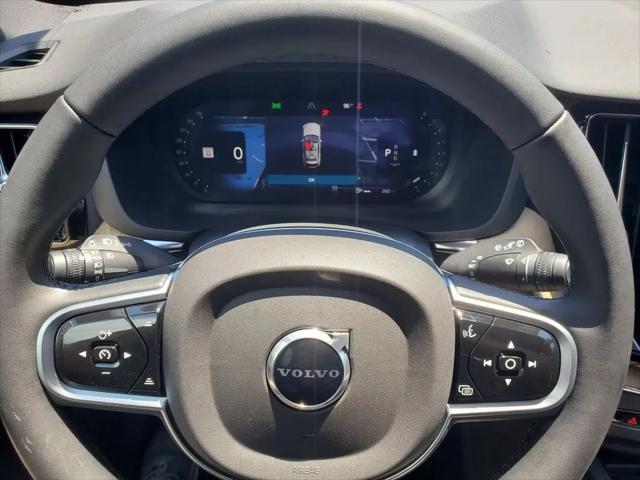2026 Volvo XC60 B5 Core