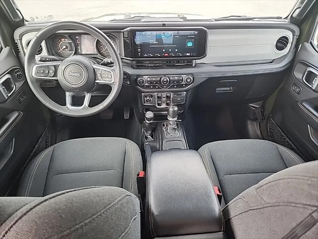 2024 Jeep Wrangler 4-Door Sahara
