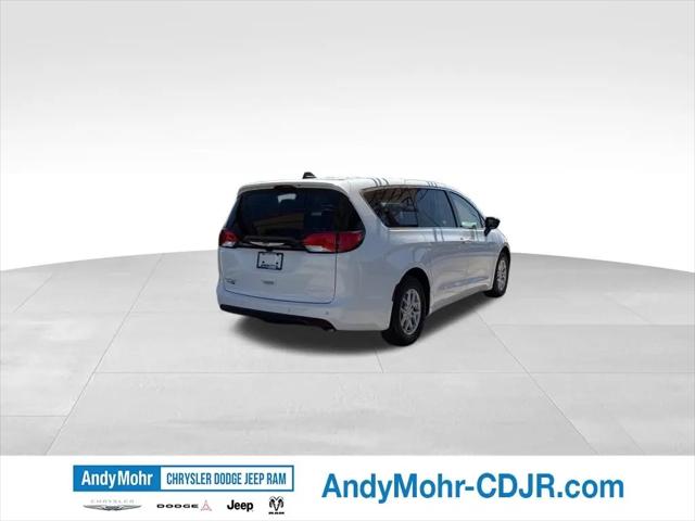 2026 Chrysler Voyager LX