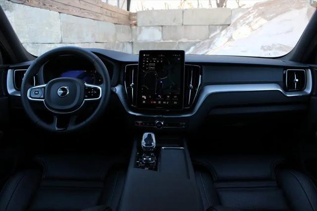 2026 Volvo XC60 Plug-In Hybrid Black Edition Ultra, T8 AWD Electric/Gasoline, Dark