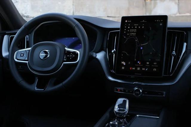 2026 Volvo XC60 Plug-In Hybrid Black Edition Ultra, T8 AWD Electric/Gasoline, Dark