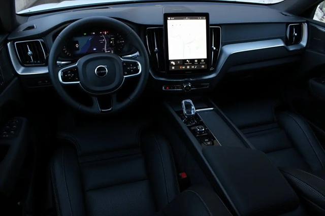 2026 Volvo XC60 Plug-In Hybrid Black Edition Ultra, T8 AWD Electric/Gasoline, Dark
