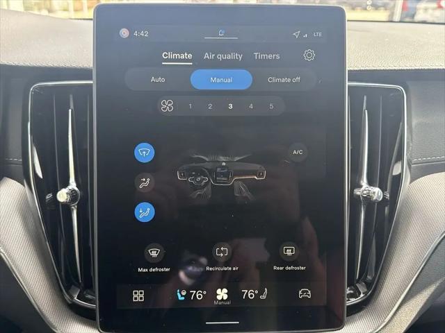 2026 Volvo XC60 Plug-In Hybrid Black Edition Ultra, T8 AWD Electric/Gasoline, Dark