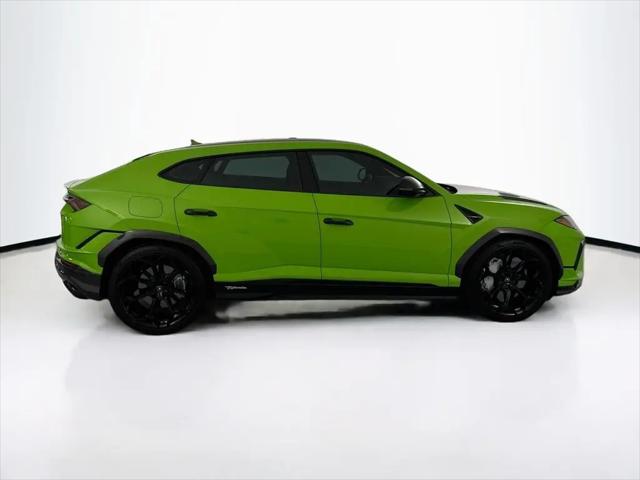 2024 Lamborghini Urus Performante