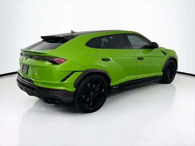 2024 Lamborghini Urus Performante