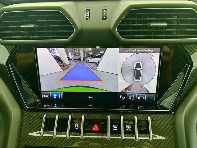 2024 Lamborghini Urus Performante