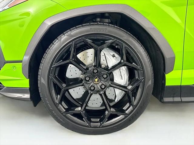 2024 Lamborghini Urus Performante