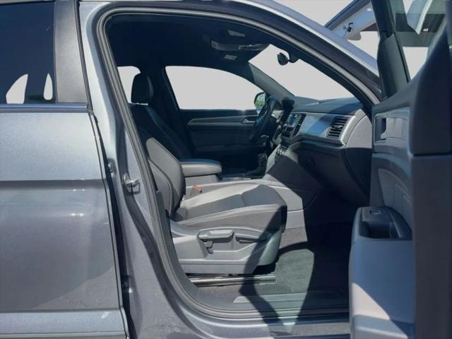 2022 Volkswagen Atlas Cross Sport 2.0T SE