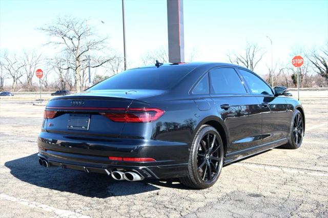 2022 Audi S8 TFSI quattro Tiptronic