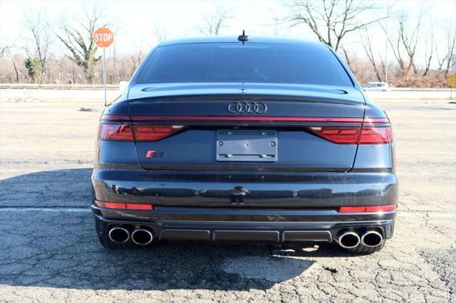 2022 Audi S8 TFSI quattro Tiptronic