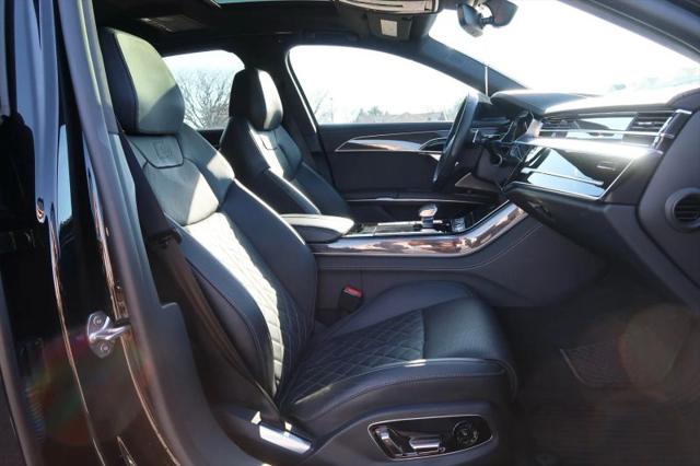 2022 Audi S8 TFSI quattro Tiptronic