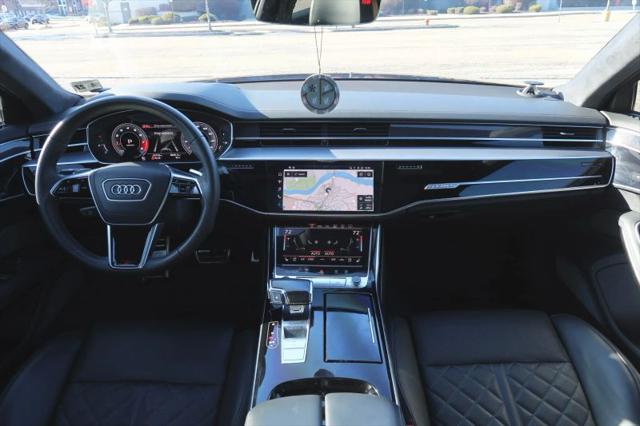 2022 Audi S8 TFSI quattro Tiptronic