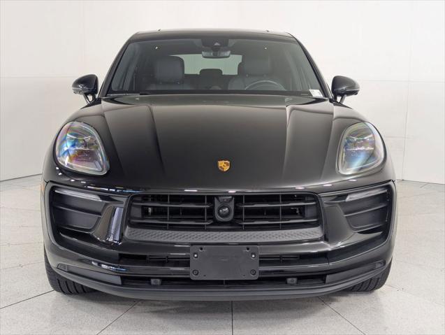 2025 Porsche Macan Unknown