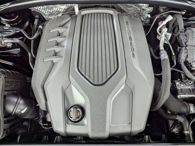 2025 Porsche Macan Unknown