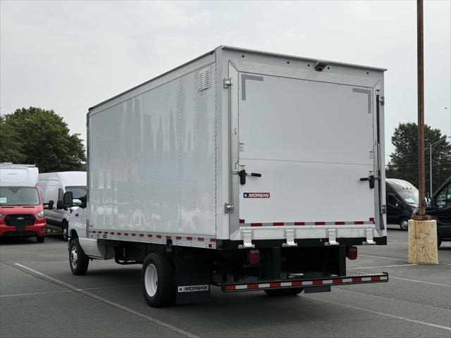 2026 Ford E-Series Cutaway Base