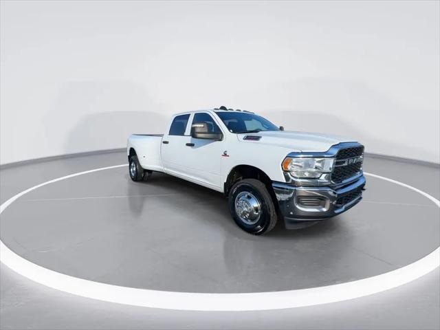 2024 Ram 3500 Tradesman Crew Cab 4x4 8' Box