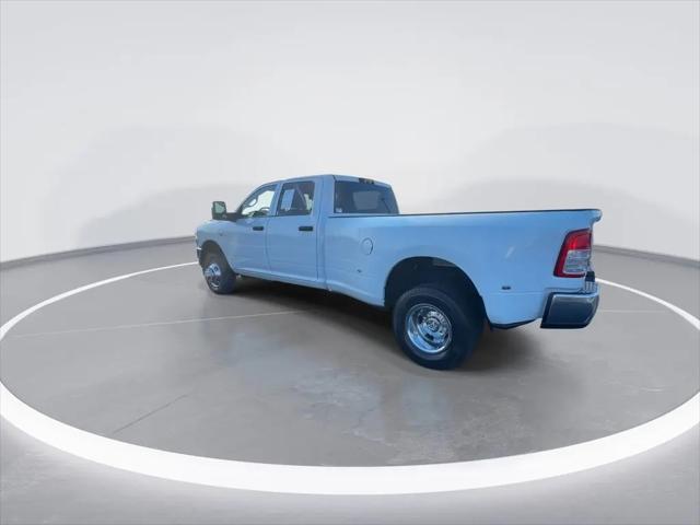 2024 Ram 3500 Tradesman Crew Cab 4x4 8' Box