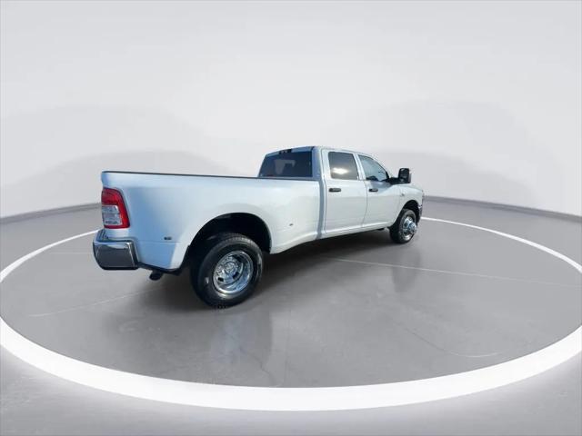 2024 Ram 3500 Tradesman Crew Cab 4x4 8' Box