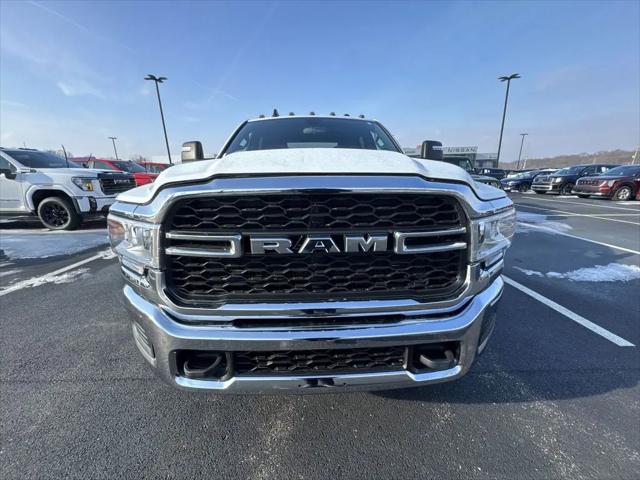 2024 Ram 3500 Tradesman Crew Cab 4x4 8' Box