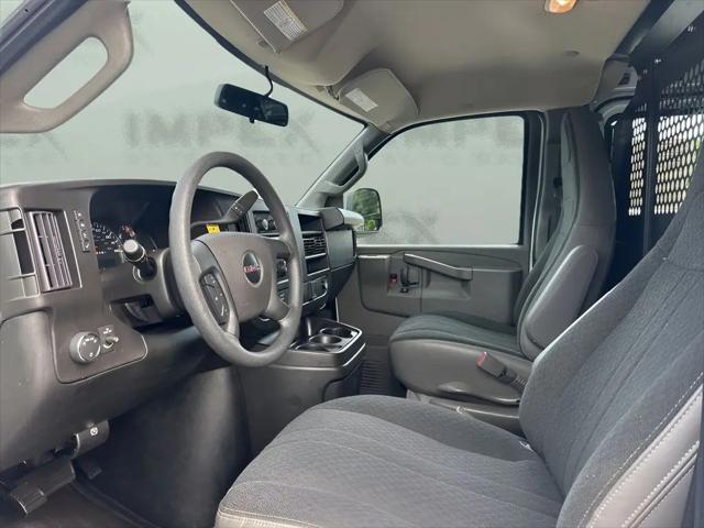 2023 GMC Savana Cargo RWD 2500 Regular Wheelbase Work Van