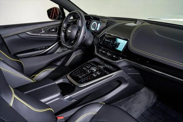 2025 Aston Martin DBX 707