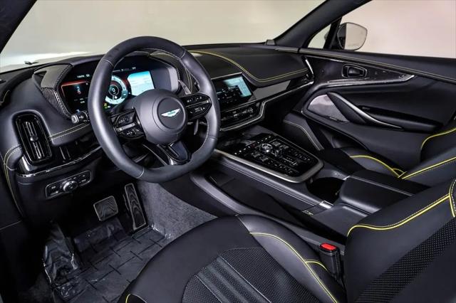 2025 Aston Martin DBX 707