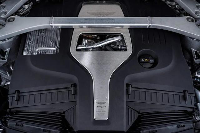 2025 Aston Martin DBX 707