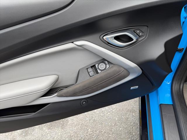 2022 Chevrolet Camaro RWD Convertible LT1